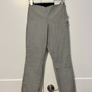 Old Navy Women's Black and White Checkered Cropped Dress pants